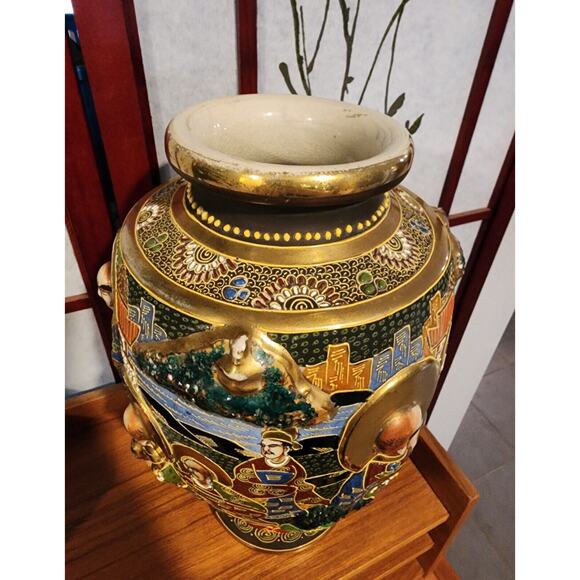 Antique Japanese Satsuma Moriage Relief Vase with Elephant 12" - Picture 7 of 9